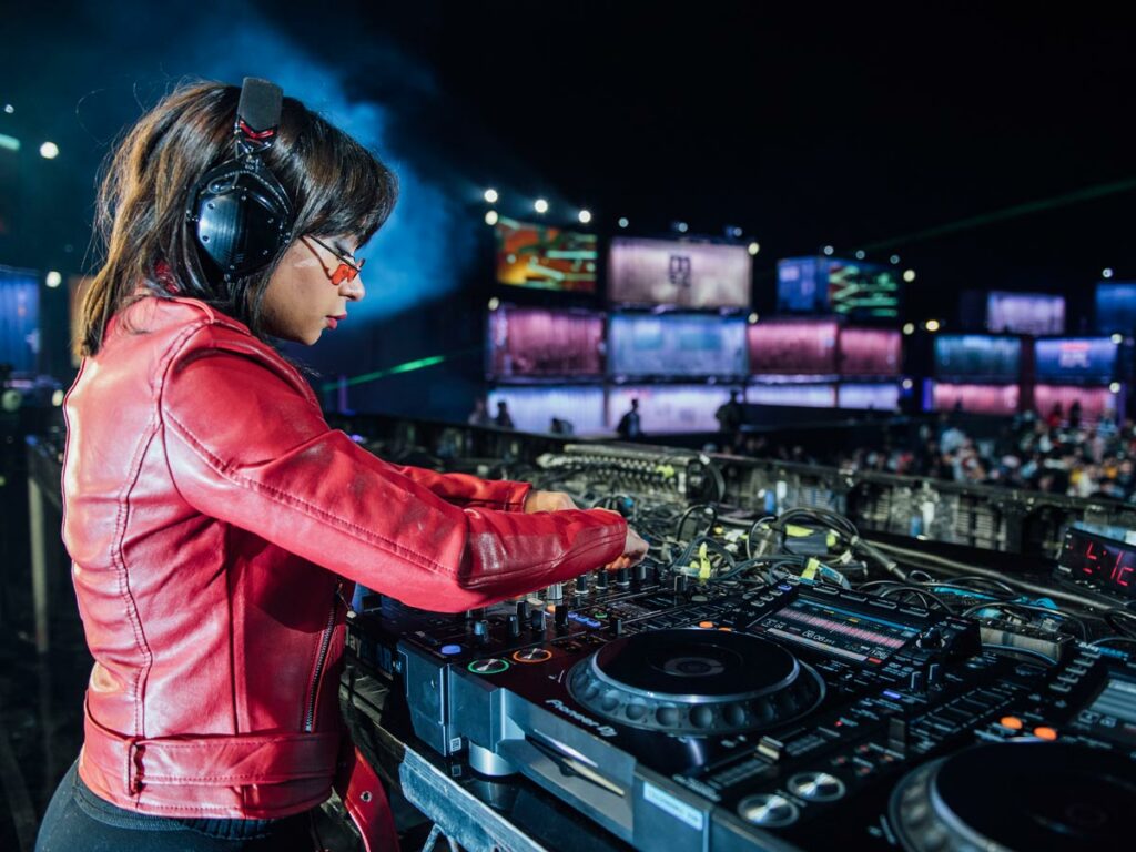 Gamers8 concerts 2023 include Saudi DJ Cosmicat 